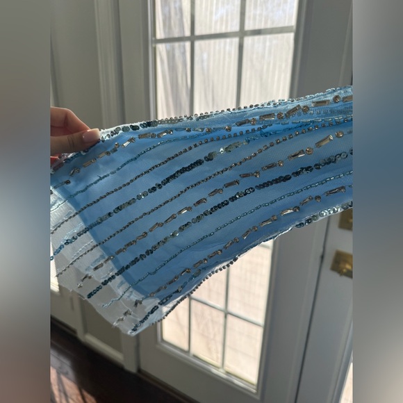 Blue - Picture 11 of 12